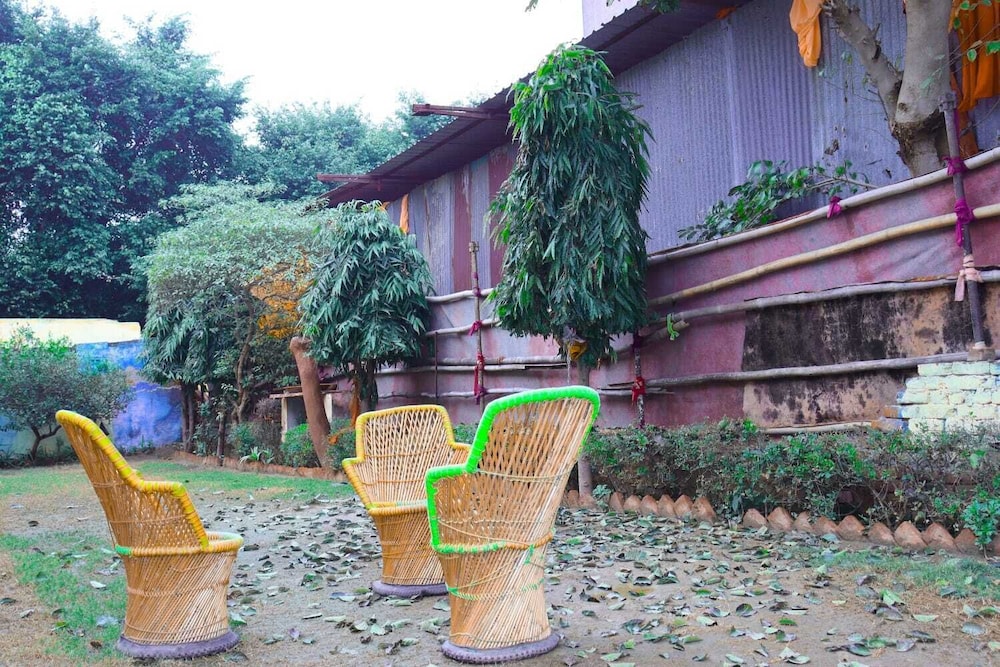 hotel ambika palace by wb inn