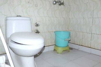 hotel ambika palace by wb inn