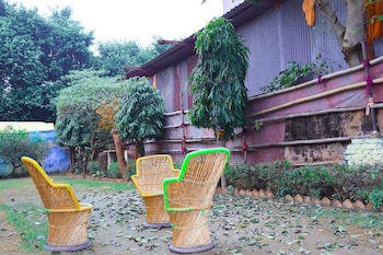 hotel ambika palace by wb inn