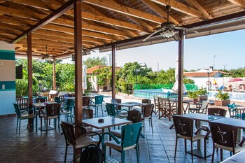 zante nest studios and apartments