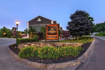 maine evergreen hotel ascend hotel collection