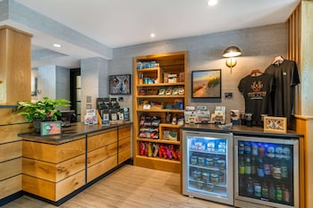 maine evergreen hotel ascend hotel collection