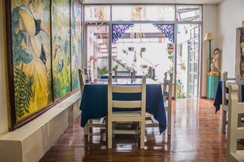 posada del maple hostel
