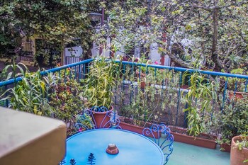 posada del maple hostel