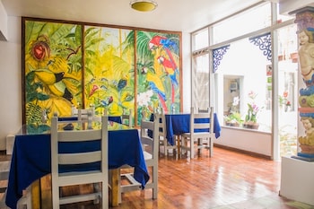 posada del maple hostel