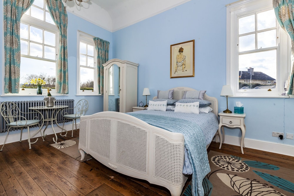 the agents house bed and breakfast