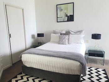 harbour escape apartments