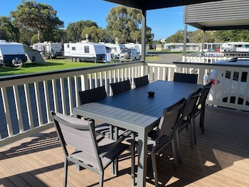 victor harbor holiday park
