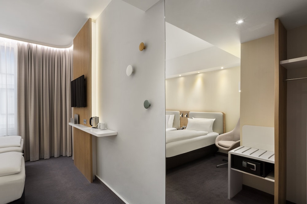holiday inn express munich city west by ihg