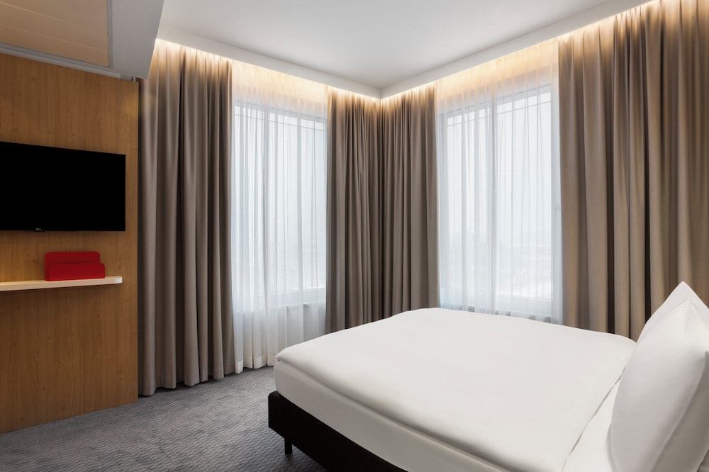holiday inn express munich city west by ihg