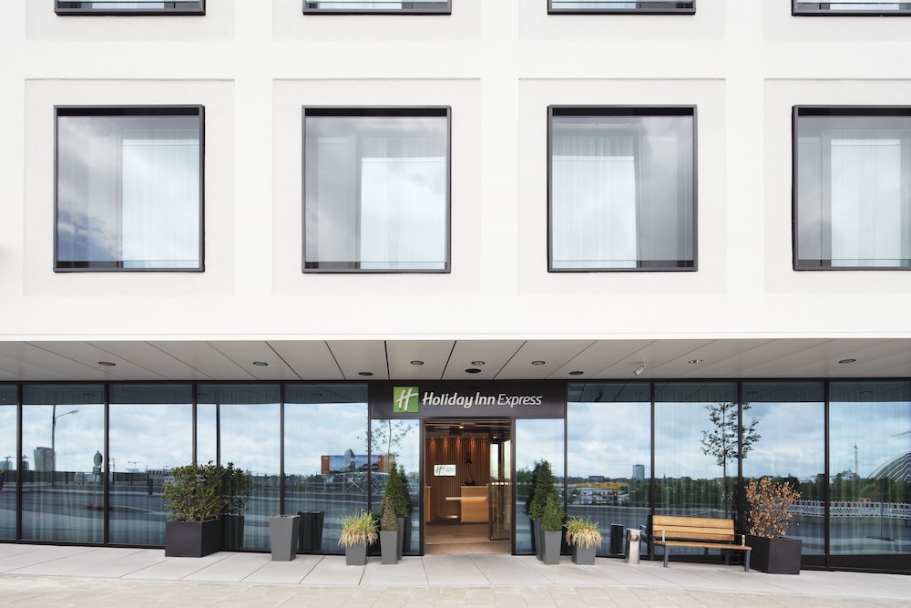 holiday inn express munich city west by ihg