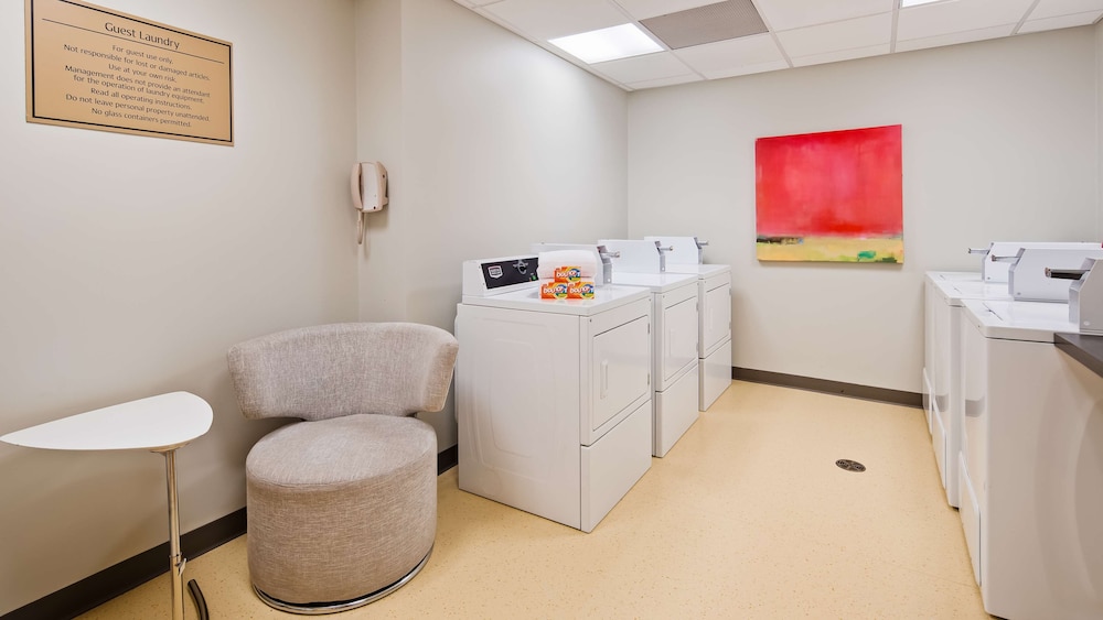 best western plus airport inn and suites