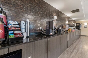 best western plus airport inn and suites
