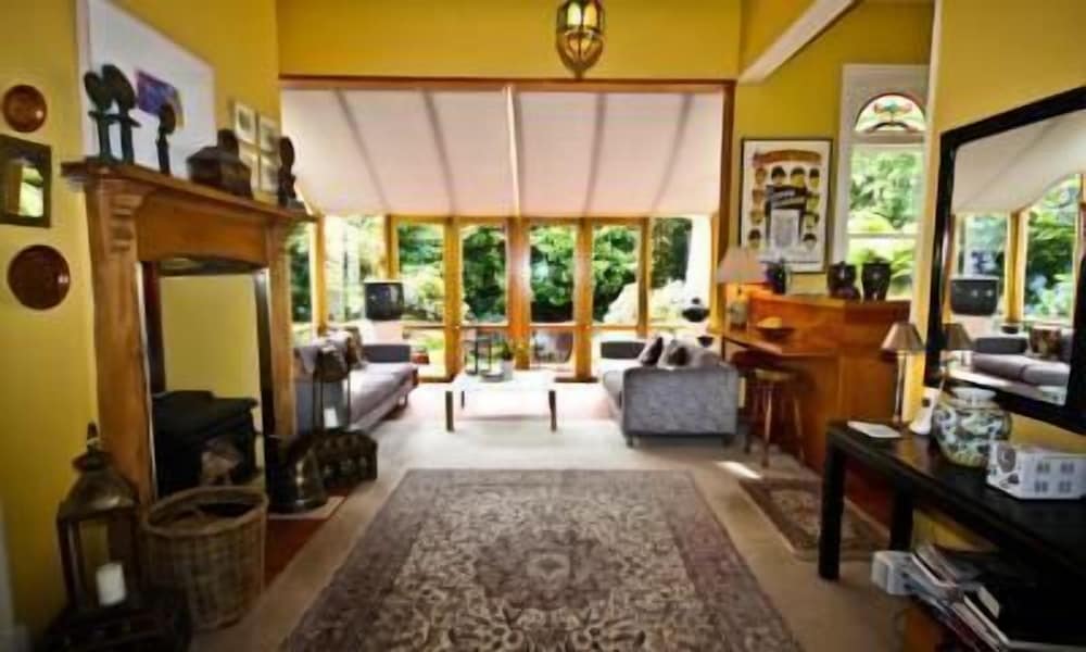 archer house bandb