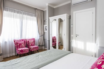la malandrina apartments and suites