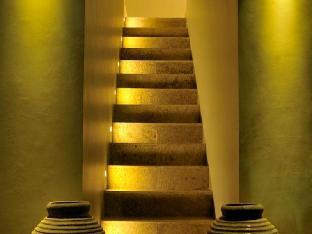 room and vespa suite 1