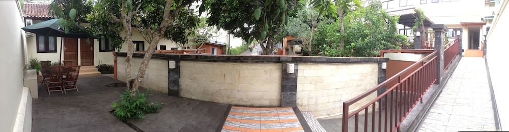 the hill ungasan house