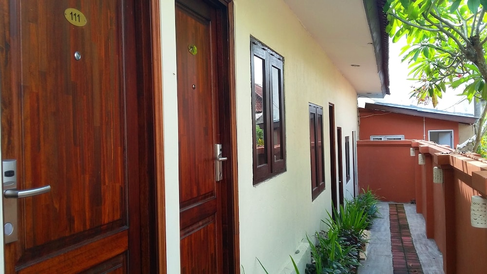 the hill ungasan house