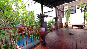 the hill ungasan house