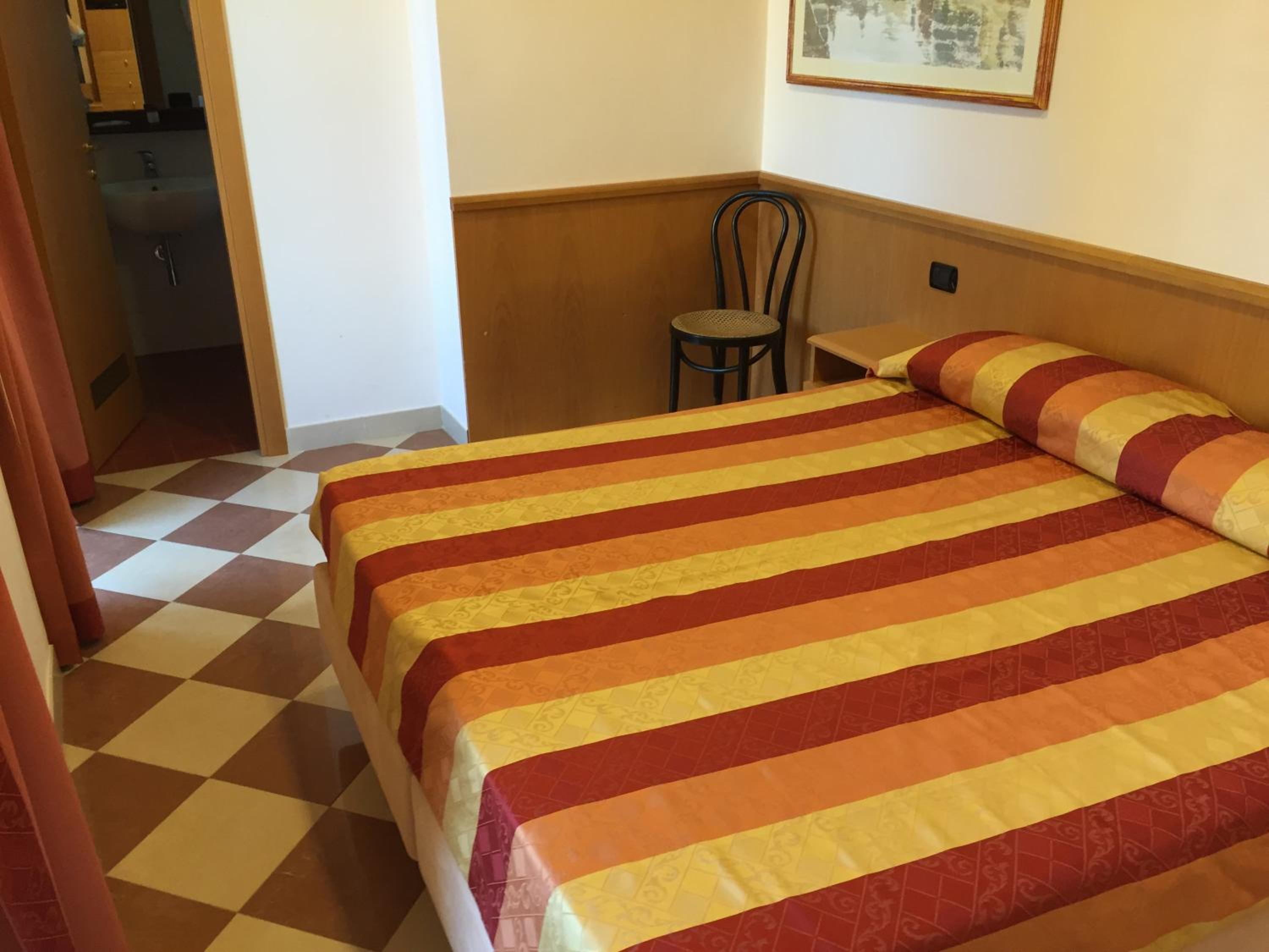 hotel fiorella