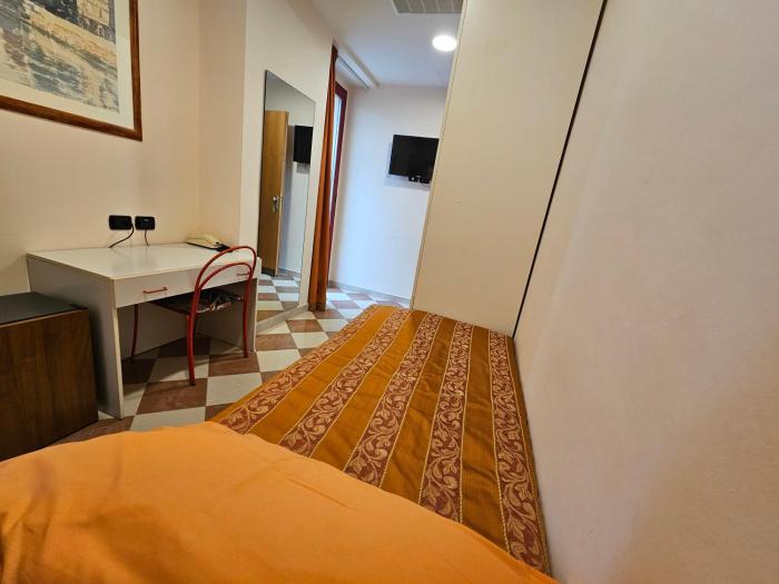 hotel fiorella