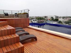 iris studios and apartments