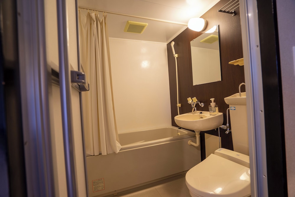 hotel new gaea yakuin