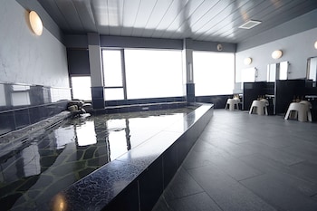 hotel new gaea yakuin