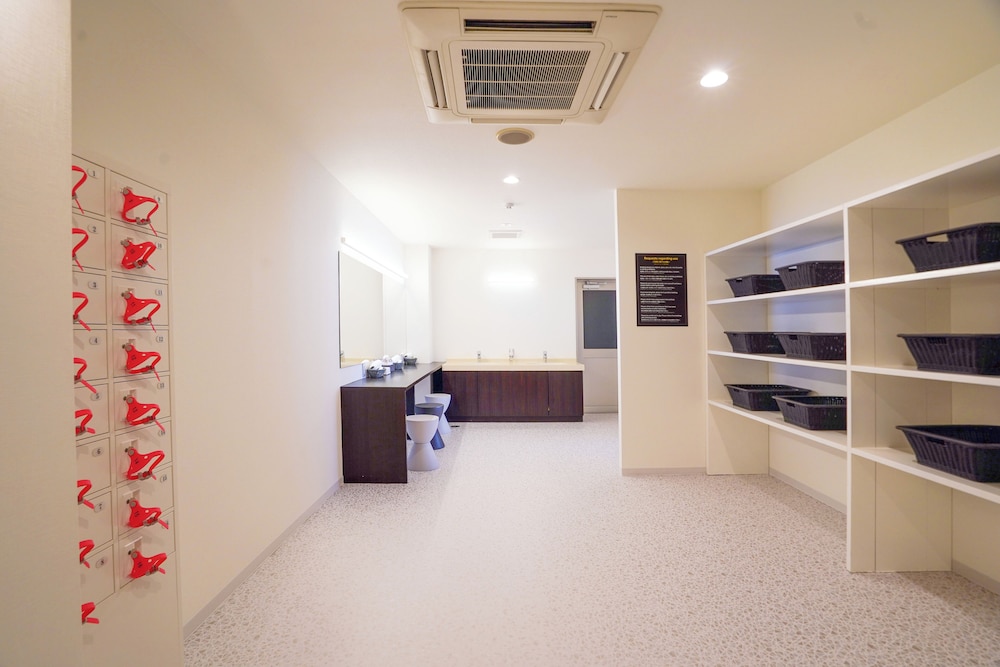 hotel new gaea yakuin