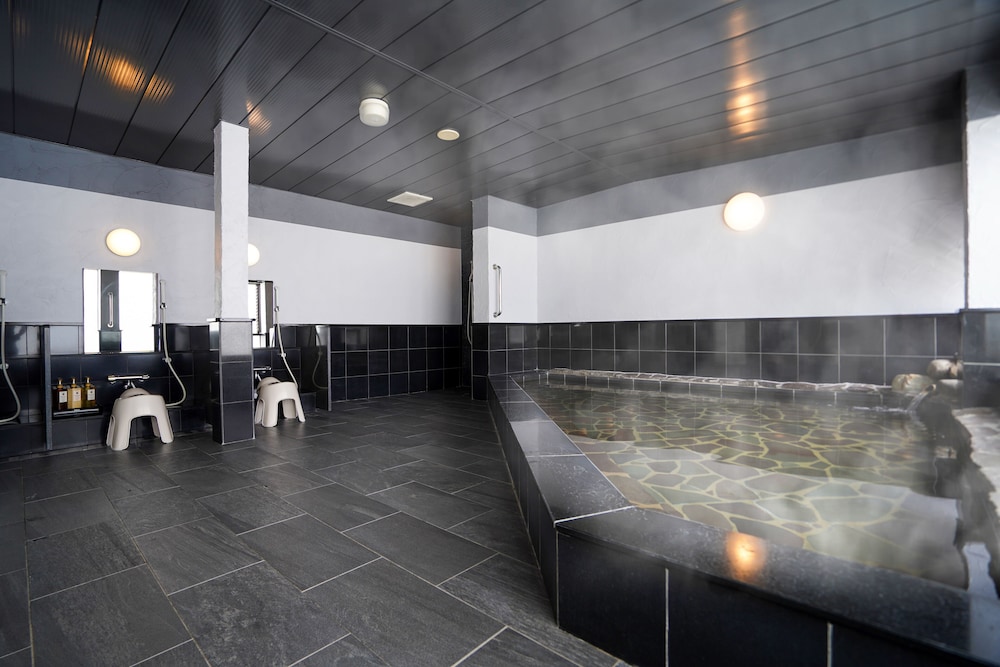 hotel new gaea yakuin