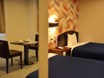 hotel new gaea yakuin