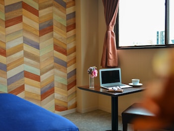 hotel new gaea yakuin