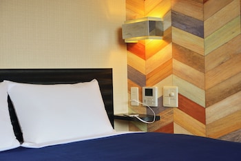 hotel new gaea yakuin