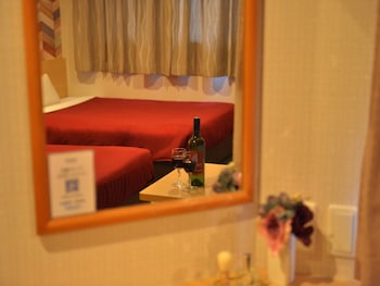 hotel new gaea yakuin