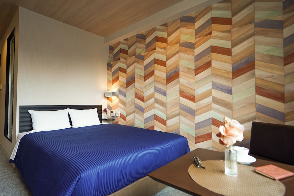 hotel new gaea yakuin