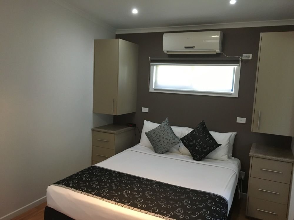 Airport Tourist Village Melbourne,Coolaroo>>Attwood,4 star