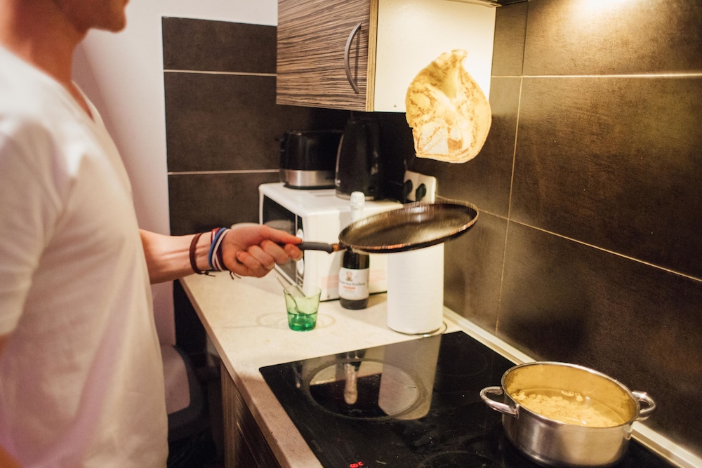 whole wide world hostel and bar