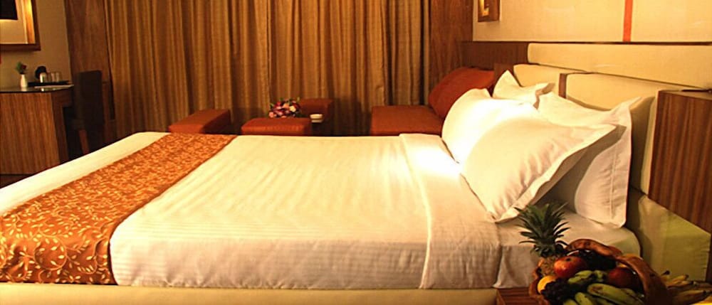 gokulam park hotel and convention centre