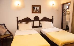 the golf green hotel