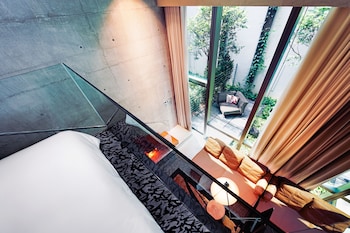 m social singapore