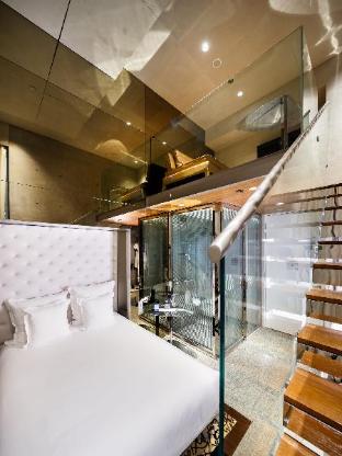 m social singapore