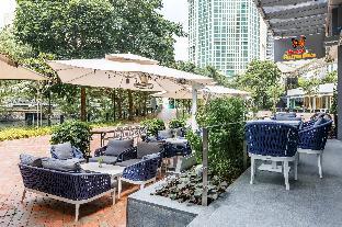 m social singapore