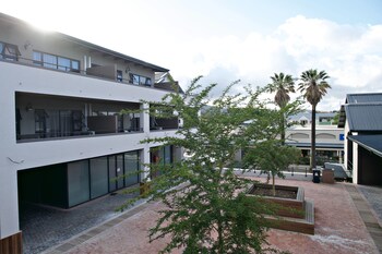 Heritage Square Apartments,Durbanville>>Cape Town,4 star