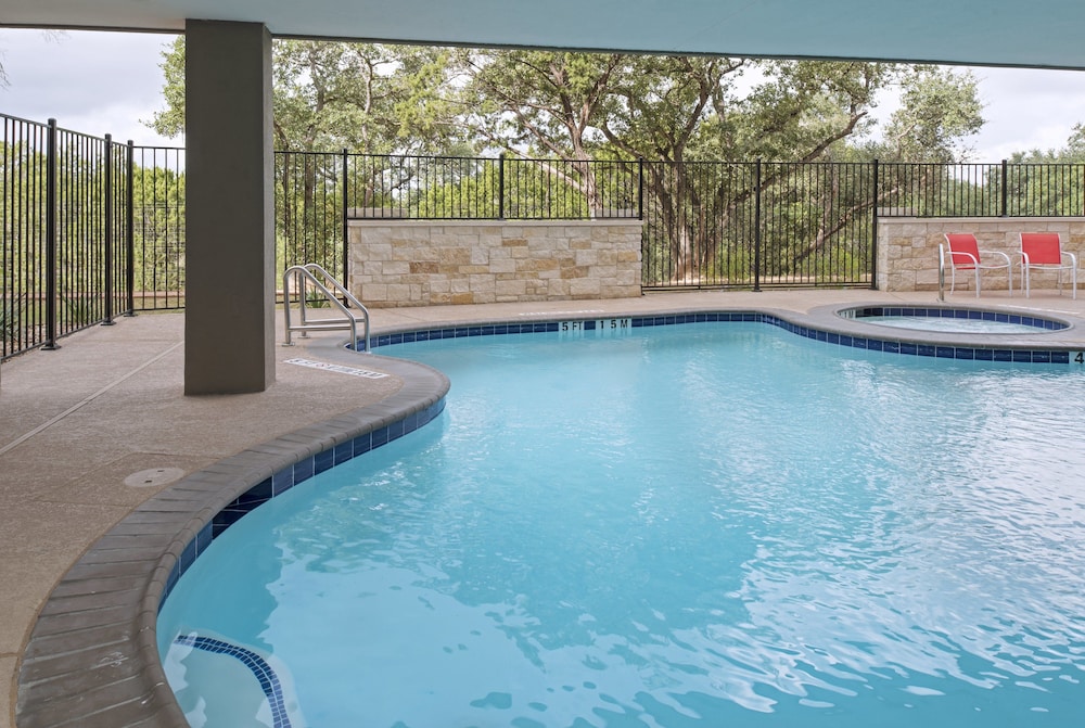 holiday inn express and suites austin nw four points