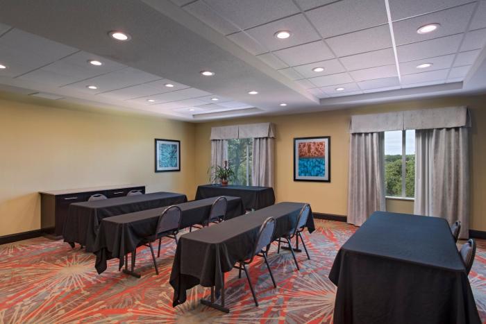 holiday inn express and suites austin nw four points