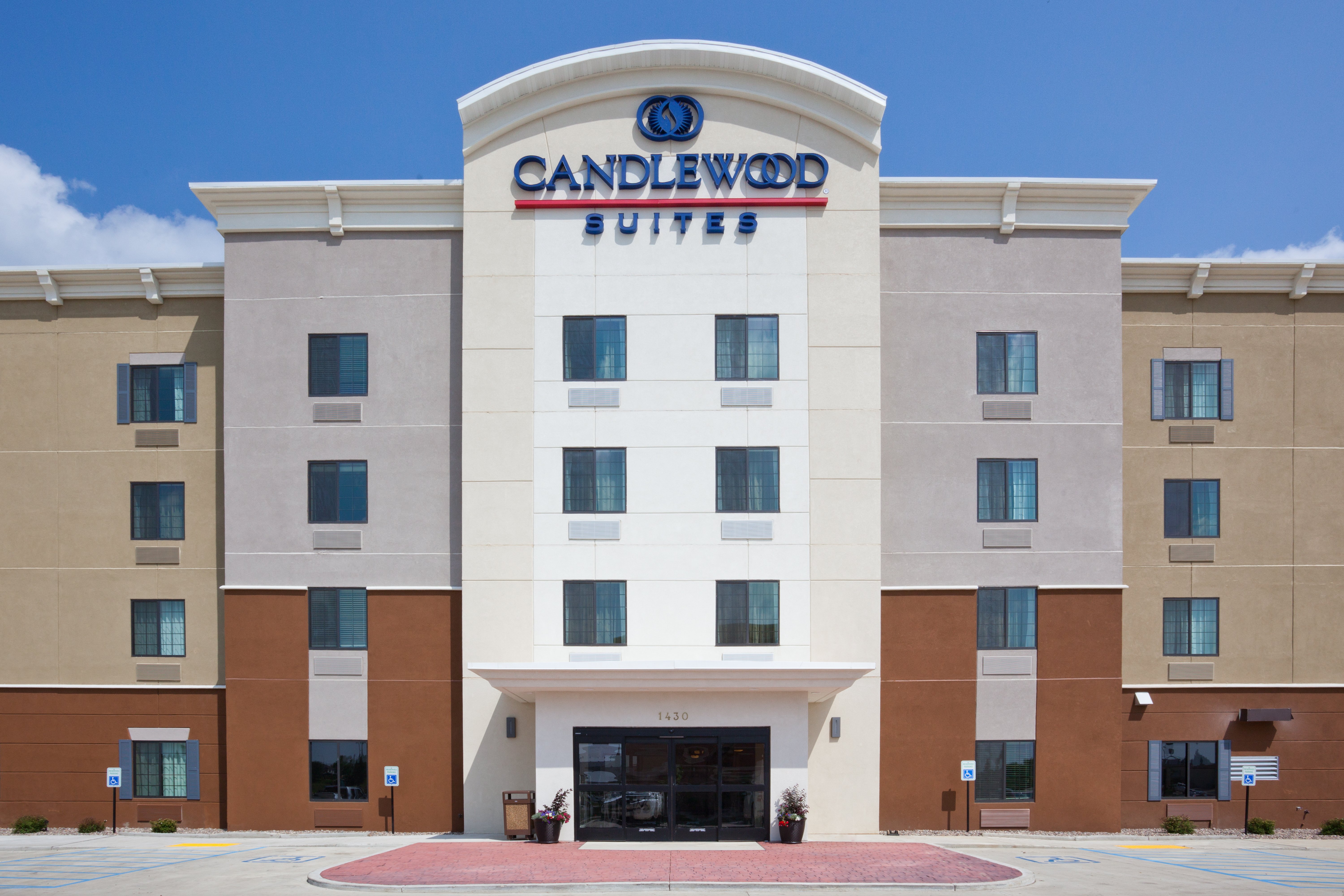 candlewood suites dickinson nd by ihg