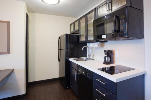 candlewood suites dickinson nd by ihg