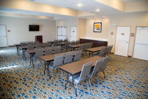 hampton inn and suites mckinney