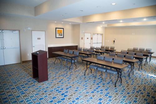 hampton inn and suites mckinney