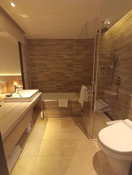 riverview suites taipei